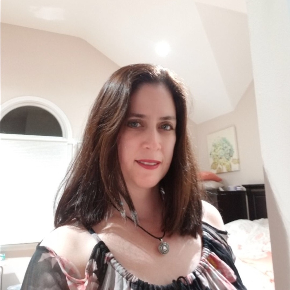 Meet your Posher, Sara